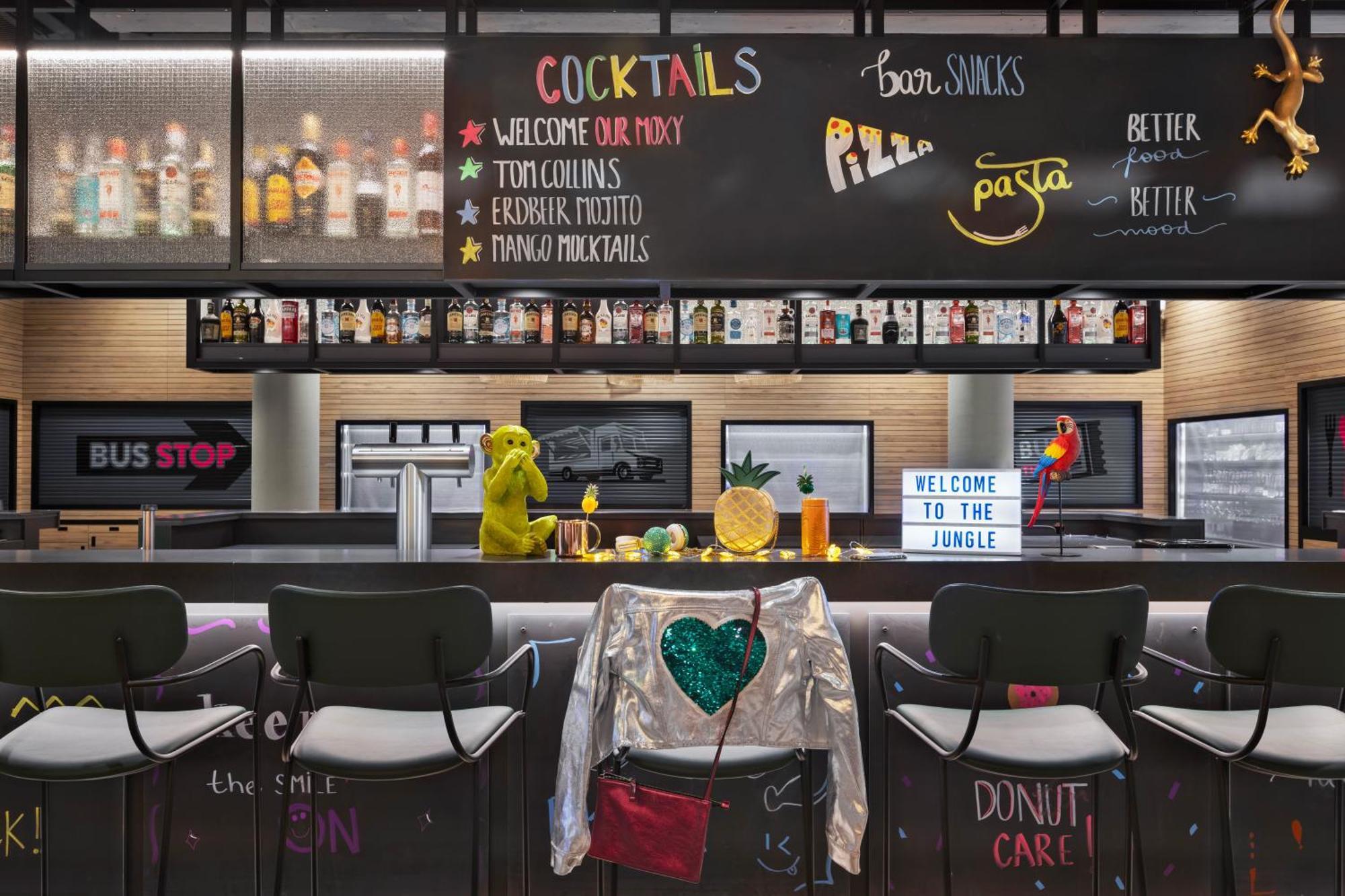 Moxy Vienna City East Buitenkant foto