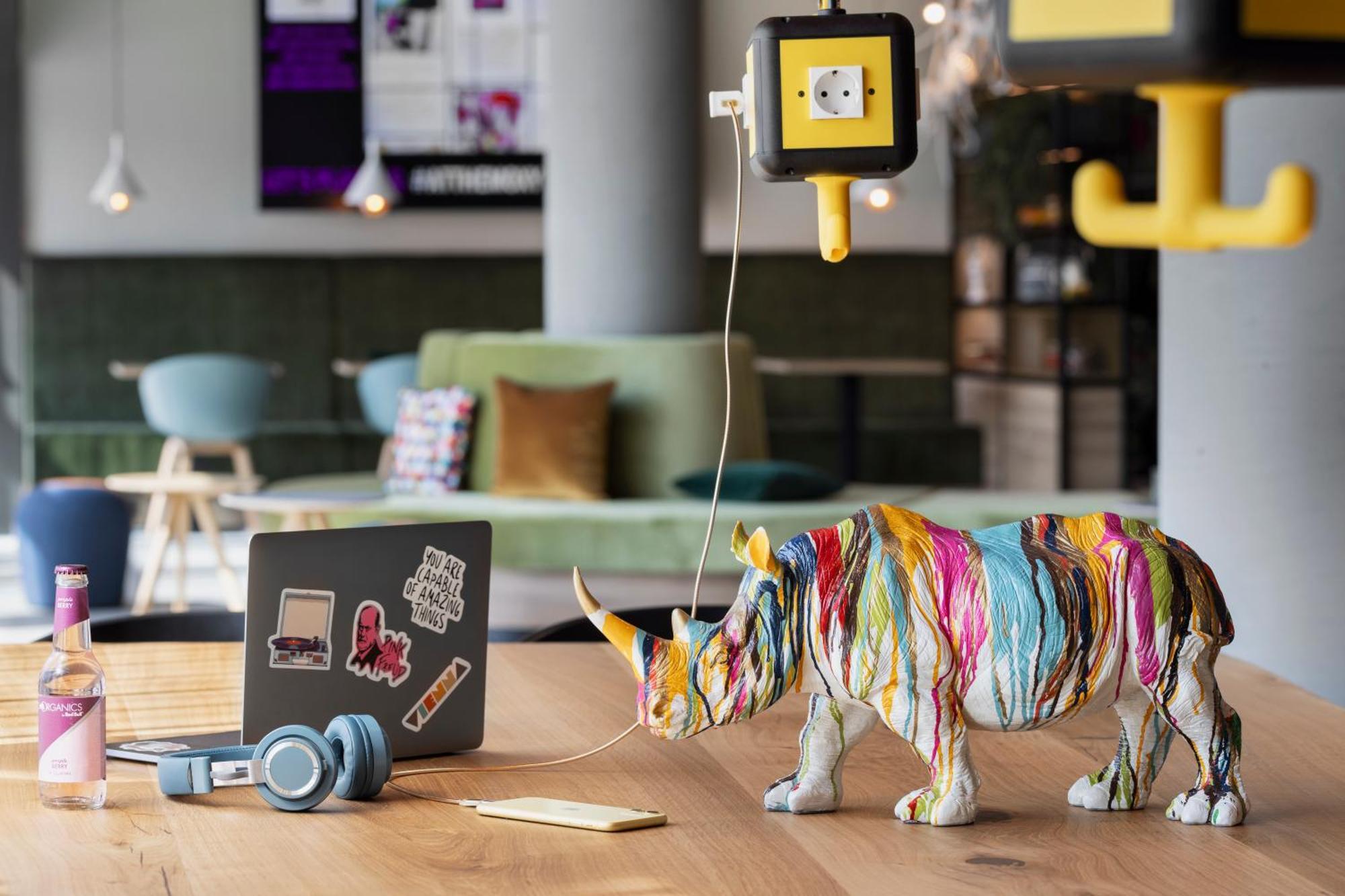 Moxy Vienna City East Buitenkant foto