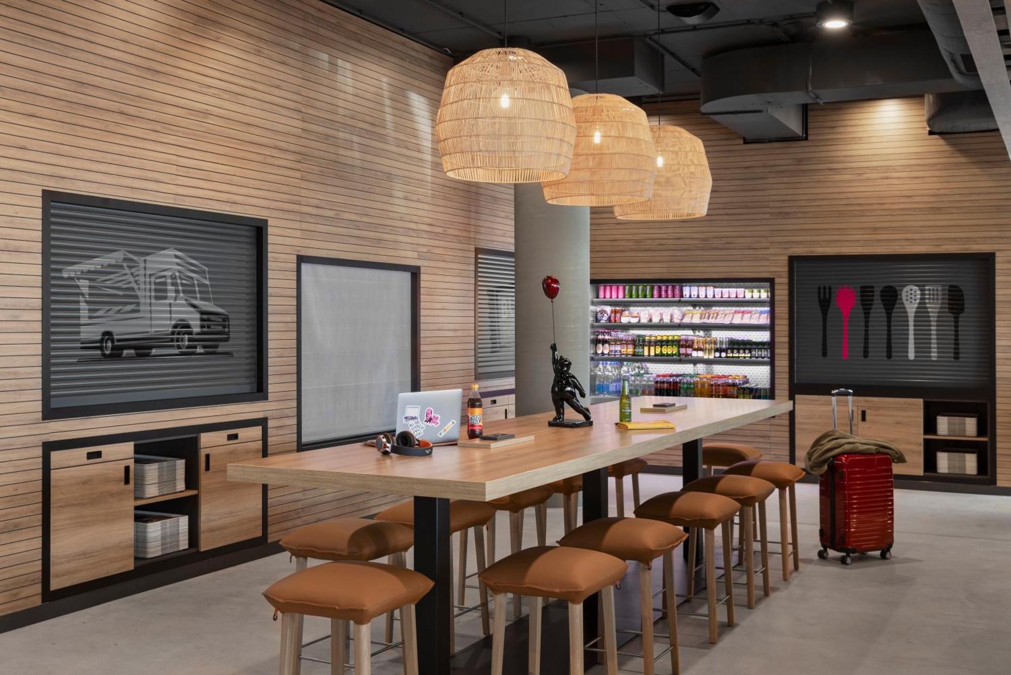 Moxy Vienna City East Buitenkant foto