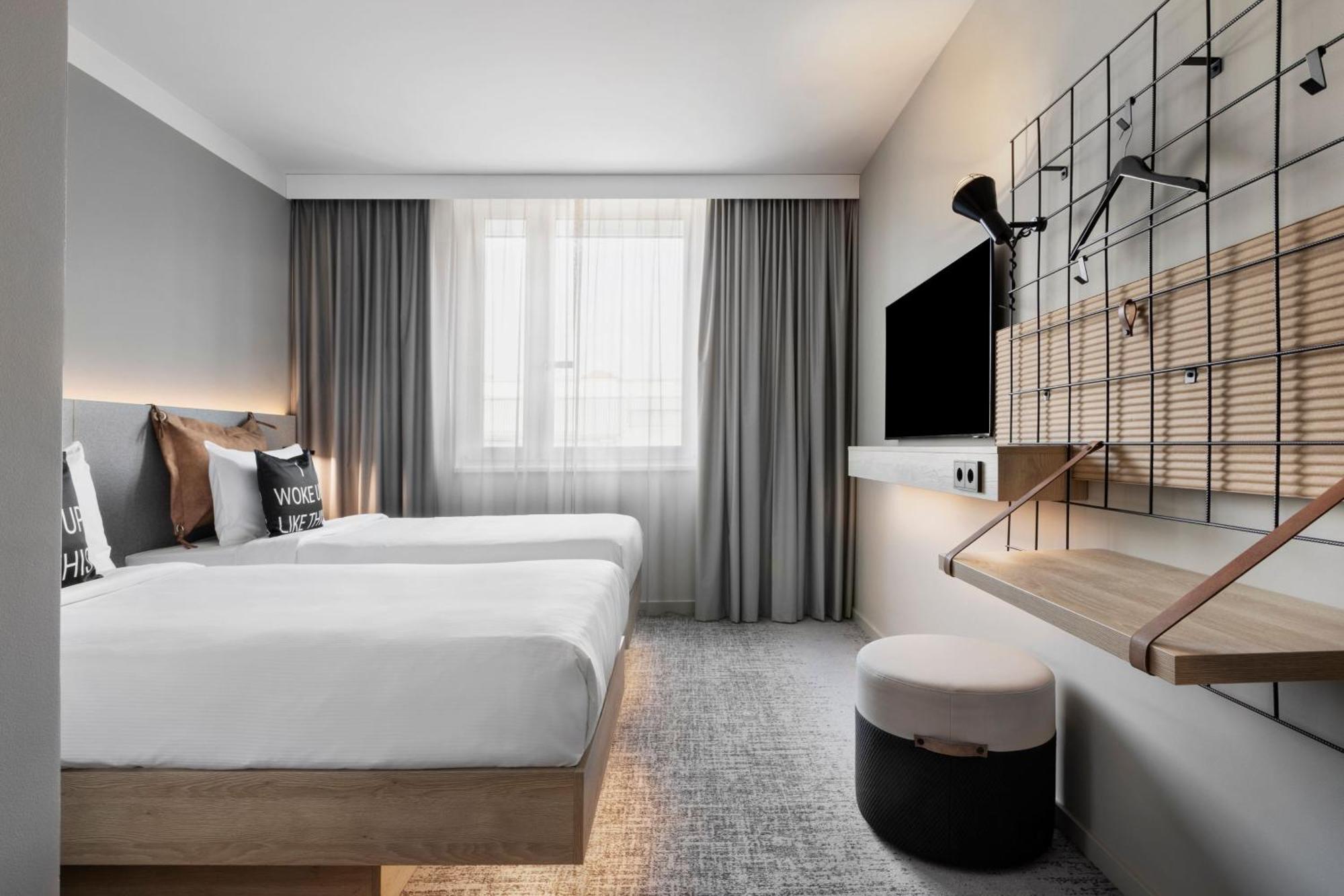Moxy Vienna City East Buitenkant foto